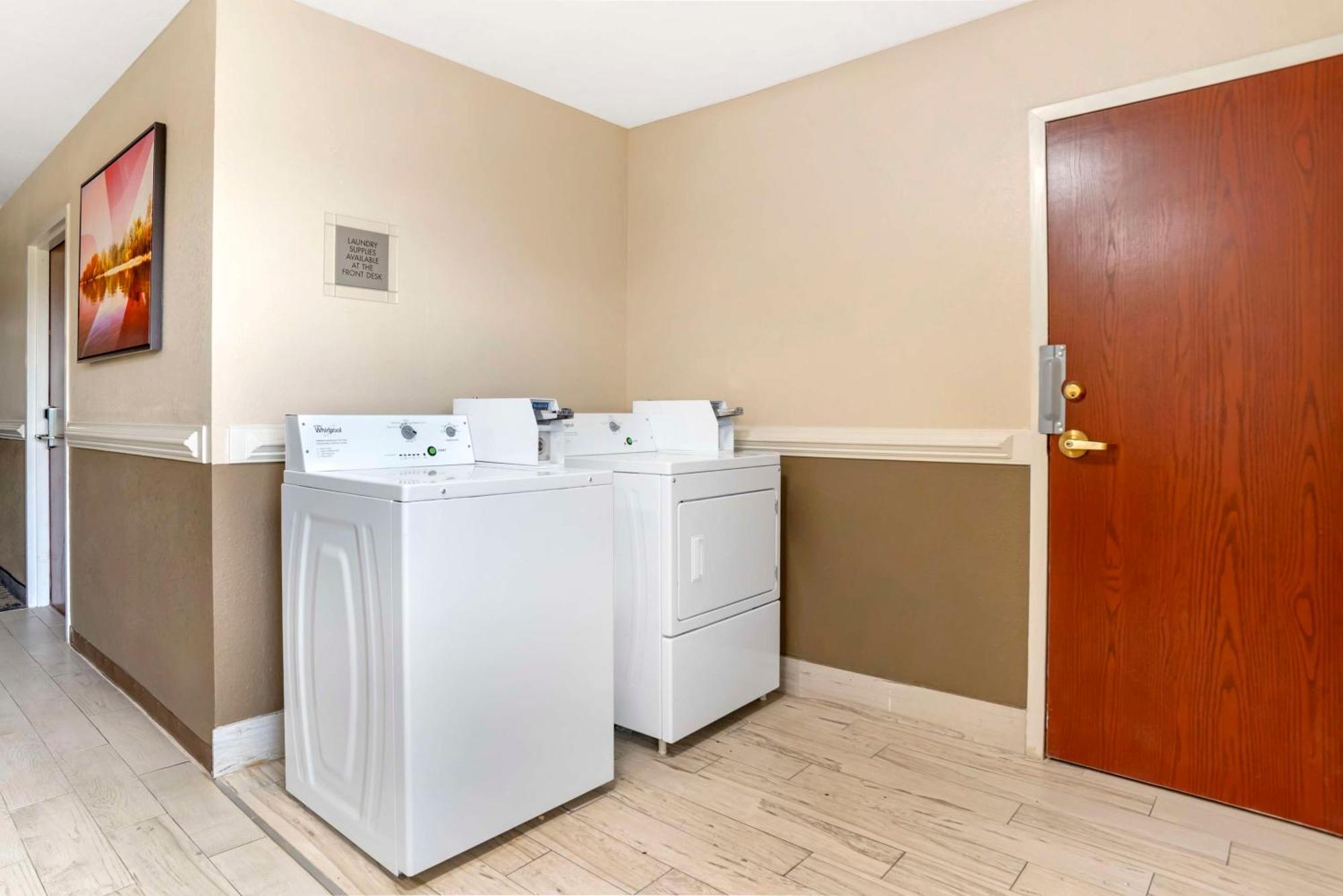 Best Western Gardendale Εξωτερικό φωτογραφία