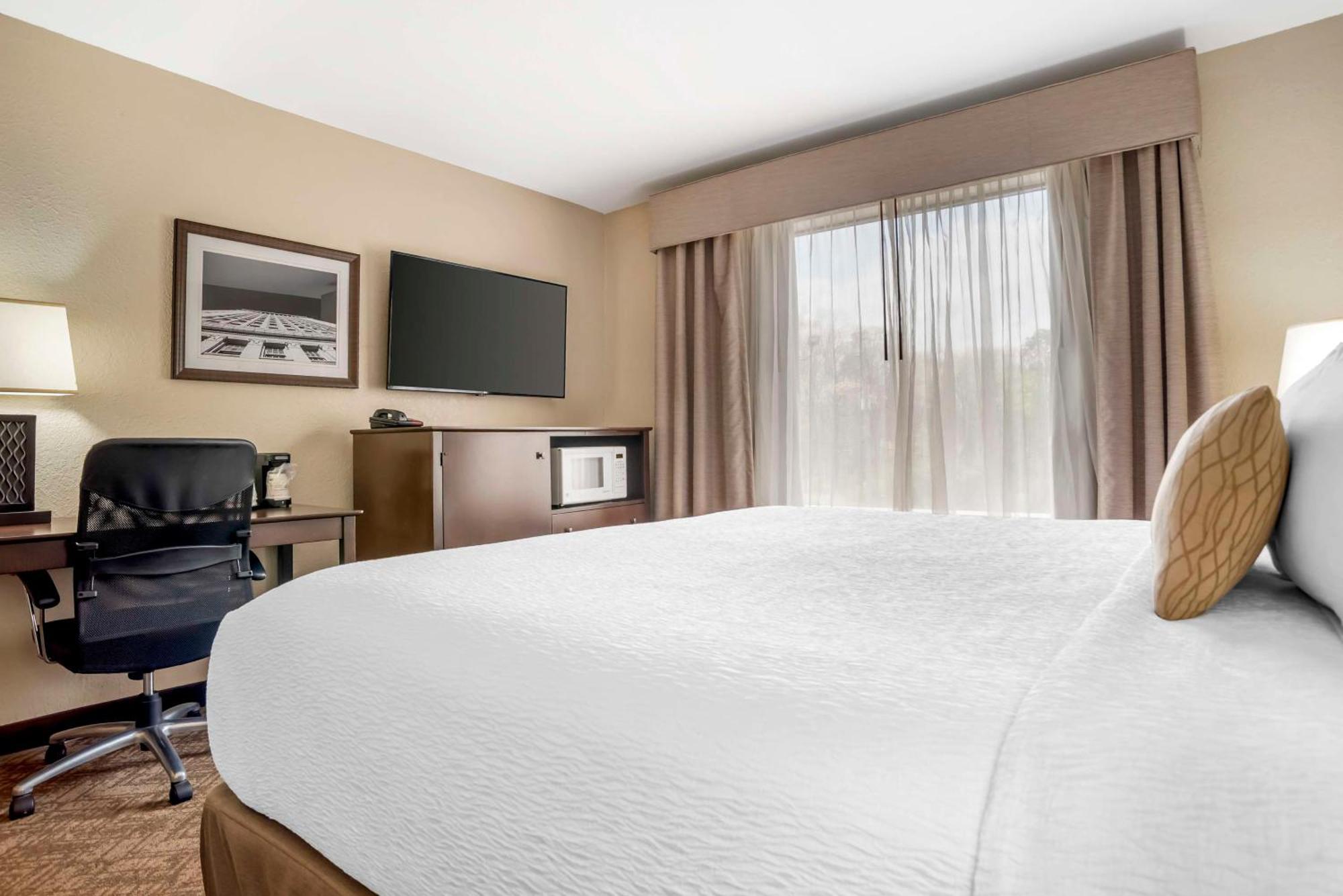 Best Western Gardendale Εξωτερικό φωτογραφία